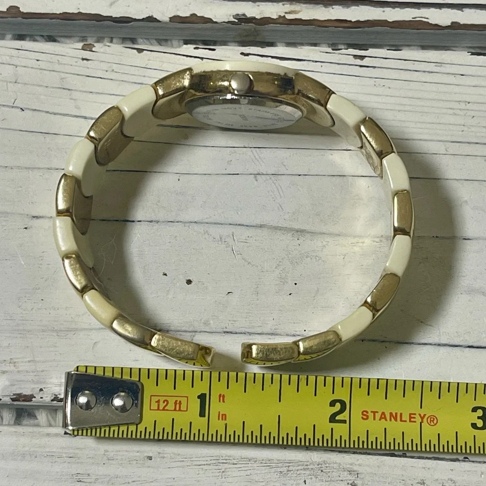 NEW BATTERY Vintage 90's Women’s Bangle Watch Boca Classics Gold White Ivory‎